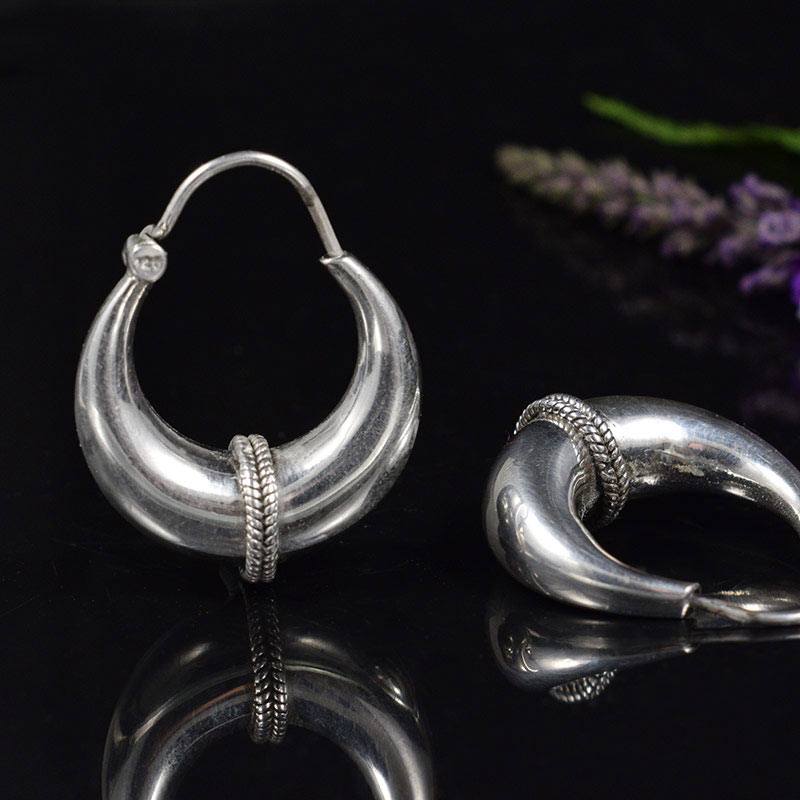 small sterling silver Indian kundal hoop earrings with rope bands